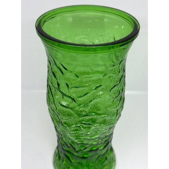 VTG MCM Emerald Green Crinkle Glass Vase | Heavy Textured 10" Tall Bark Design - Picture 2 of 6